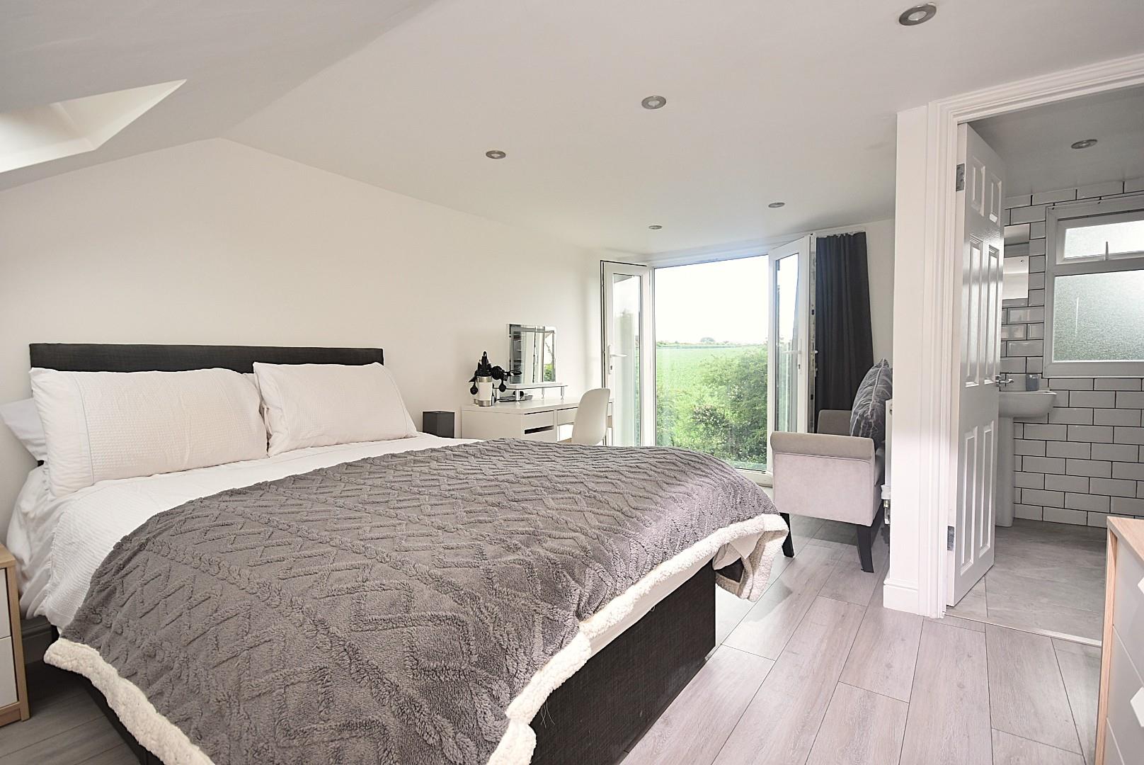 70 Conybeare Road, Sully, CF64 5US